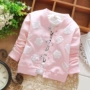 Quần áo trẻ em mùa xuân và mùa thu 0-1-2-3 tuổi áo khoác jean mềm chống nắng cho bé