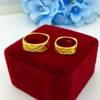 Nhẫn giả vàng Việt Nam mới đôi nhẫn vàng mạ vàng mờ vuông đóng kín nam nữ nhẫn giả vàng lâu không phai nhẫn vàng nữ 18k