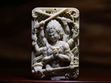 Изделие с гравюрой на слоновой кости