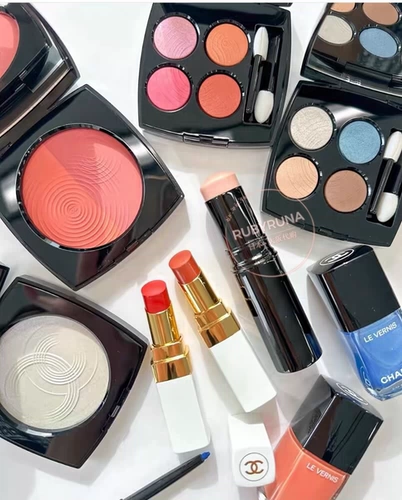 Chanel, японские двухцветные палетка теней, румяна, помада, гель-лак