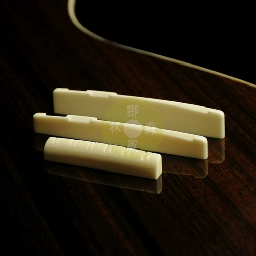 Двенадцать струн народных гитарных кодов гитарных кодов коровьи взрыв костяная подушка 12 струнная деревянная гитара вверх и вниз подушки, чтобы купить один бесплатно