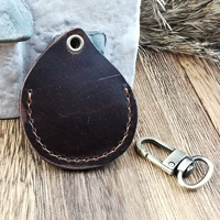 Темно коричневый