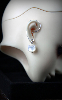 taobao agent 925 Silver shell carved meow head BJD Tremella dangers with four colors into the ear -not ear hanging