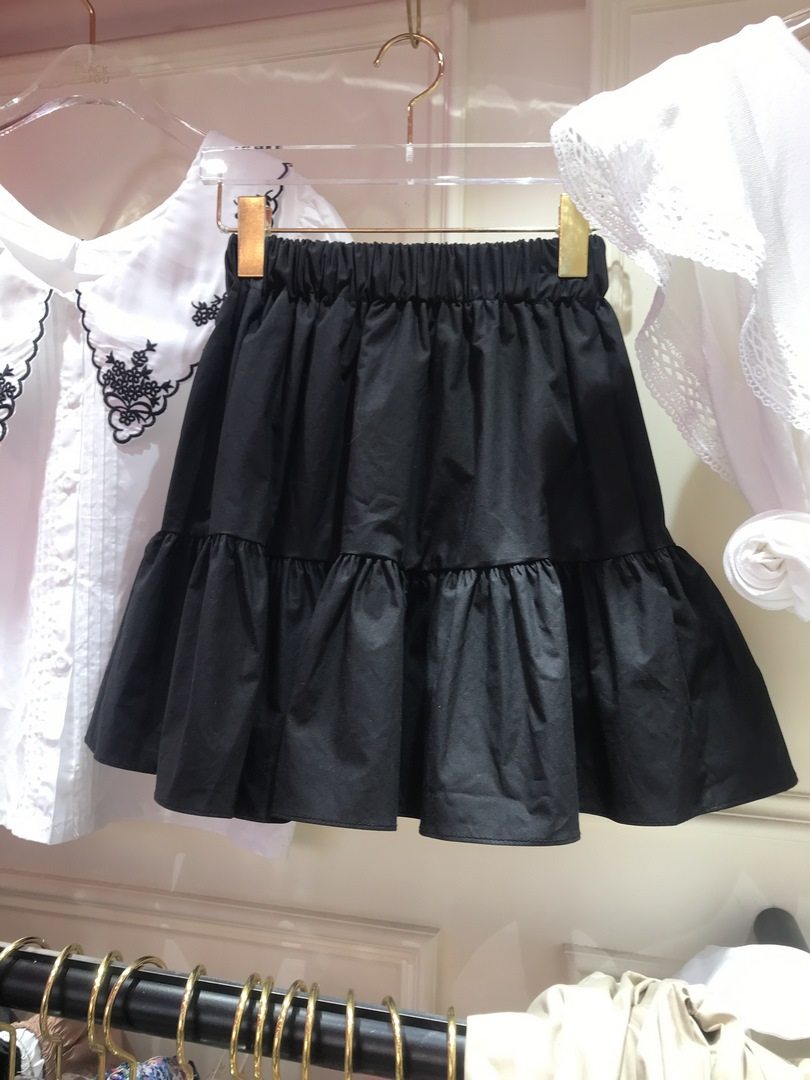 Blackthe republic of korea Dongdaemun Women's wear 2021 Spring and summer new pattern Korean fashion Solid color fold High waist A word skirt female tide