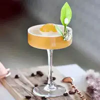 Хенши Матианни Кубка Треугольника Маттини Кубка шириной -Мютиный коктейльный стеклянный бармен стеклян