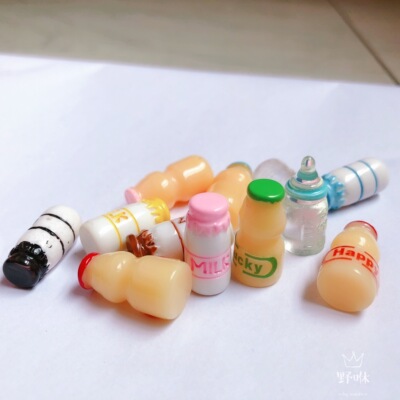 taobao agent (Micro -shrinking and playing with mini bottle) 6 points 8 points 12 points BJD cloth OB11 coya bottle yogurt