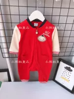 Trang phục trẻ em Hàn Quốc 18 mùa thu mới pro-boy baby cotton màu đỏ jumpsuit sneakers body chip tre em