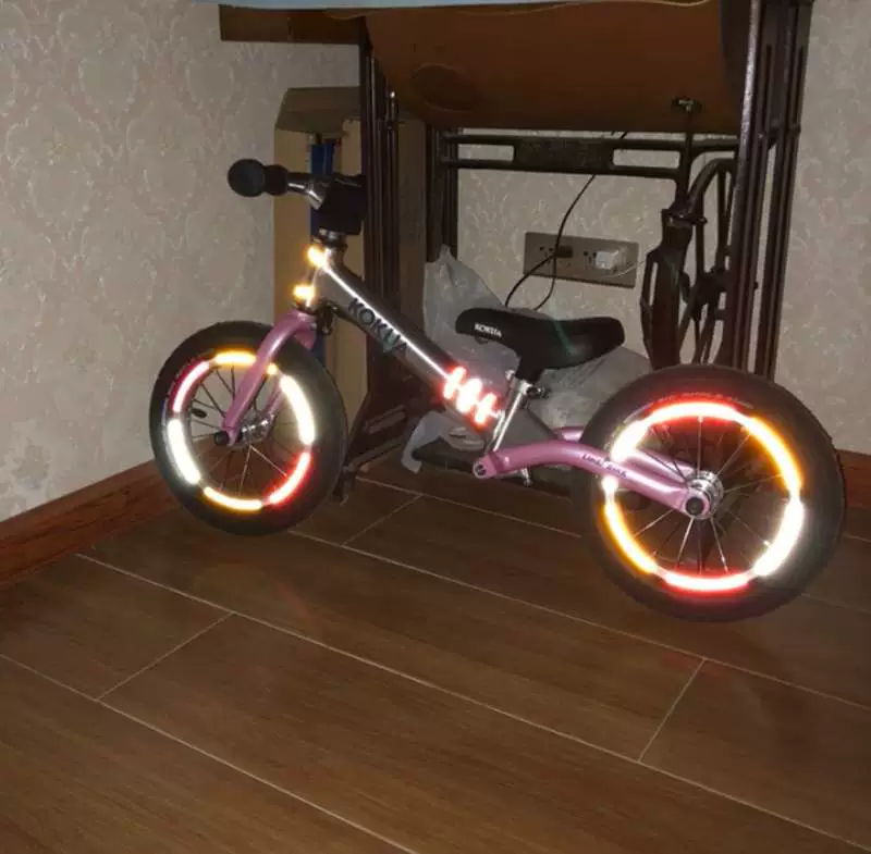Xe đạp thăng bằng dành cho trẻ em Hình dán phản quang Dải xe đạp Hình dán xe đạp được cá nhân hóa Hình dán trang trí Ban đêm Cảnh báo an toàn Nhãn dán phát sáng - Smart Scooter