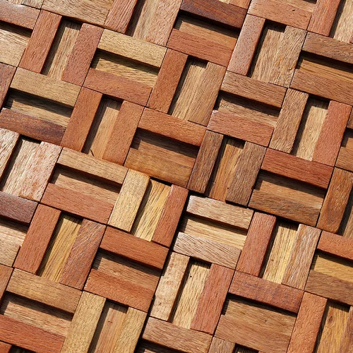 Три горизонтального три вертикального настоящего троянского малайзии Шабиль дерево