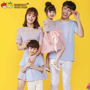 Dâu tây bí ngô cha mẹ mùa hè đầy đủ gia đình phiên bản Hàn Quốc của ba gia đình chân dung trang phục cha và con trai Áo thun mẹ đầm ren - Trang phục dành cho cha mẹ và con