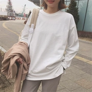 Mùa thu đông phiên bản Hàn Quốc của áo thun trắng cổ tròn nữ tay dài tay áo dài cotton rộng rãi bên trong áo sơ mi chạm đáy