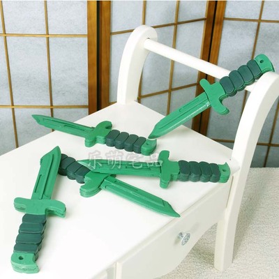 taobao agent Props, weapon, green pocket knife PVC, cosplay