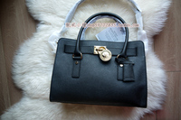 Spot goods!The United States purchased genuine Michael Kors Hamilton MK cross grain leather lock bag