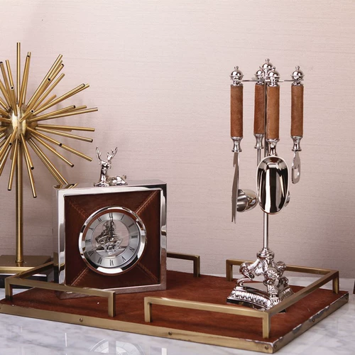 Простые и современные высокие конные конные декоративные европейские в стиле