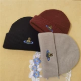 Vivienne Westwood Queen Mother Mother Saturn Вышитая цветовая ярлыка