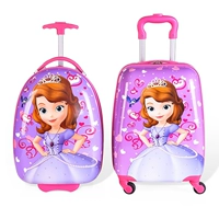 Маленькая девочка в фиолетовой юбке