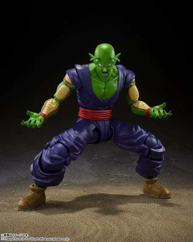 Трика S.H.Figuarts Супергерой  mix