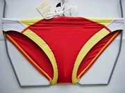 Mùa hè nam mới cổ điển màu đỏ và trắng vàng phù hợp với quần bơi gợi cảm eo thấp quần bơi áo tắm - Nam bơi đầm
