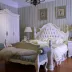 Giường gỗ rắn châu Âu chạm khắc cổ trắng Giường công chúa sang trọng giường cưới sân vườn túi mềm đôi giường 1,8 mét - Giường Giường