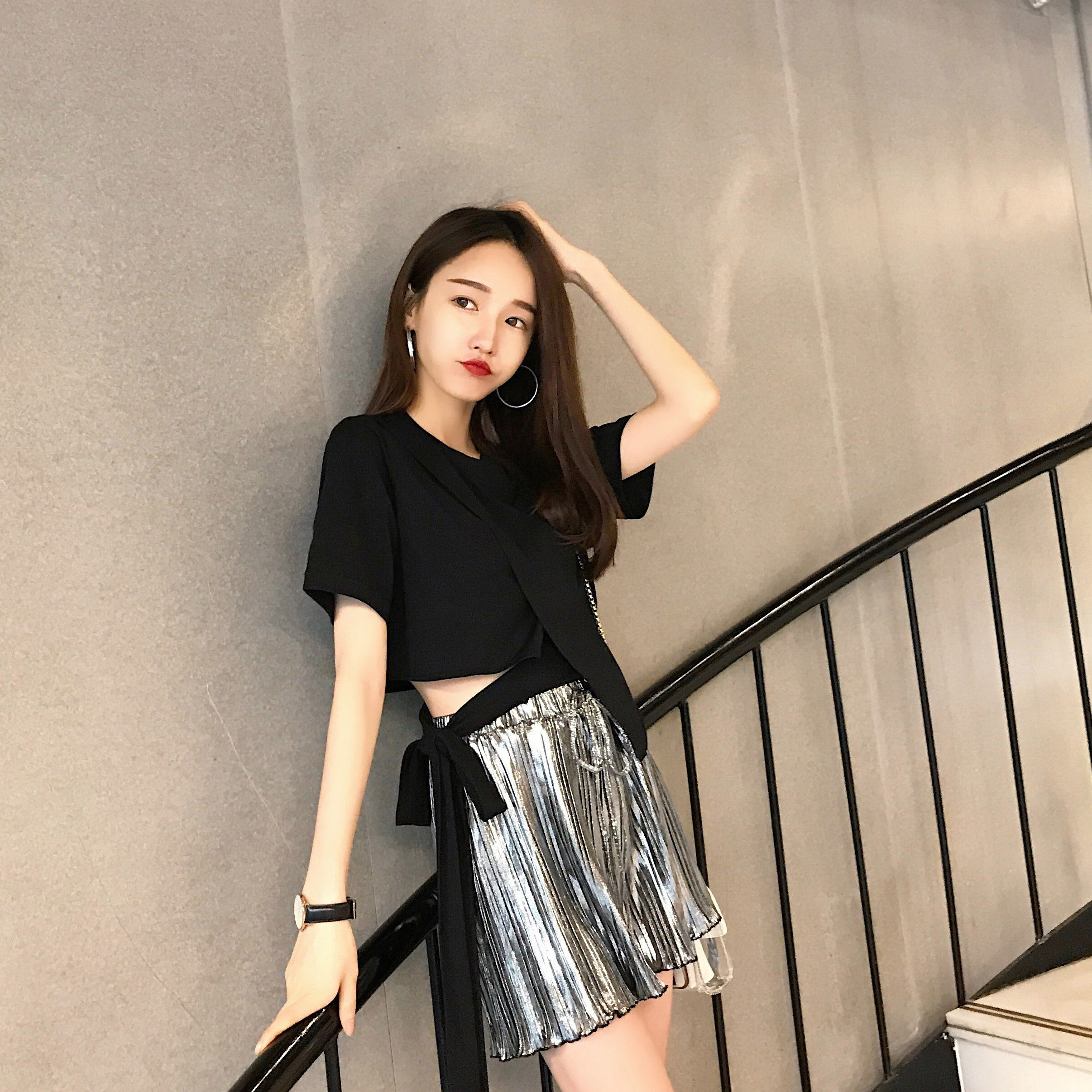 胖mm晚晚风气质精神女装社会短装宽松女神网红俏皮短裙两件套装女