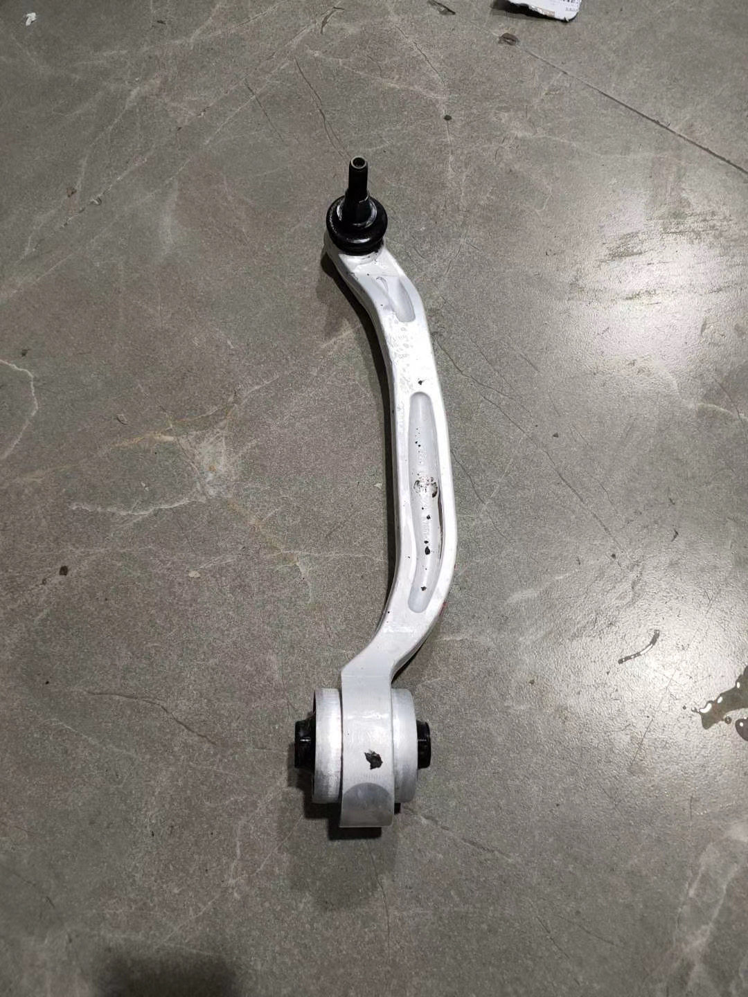 适用于宾利添越飞驰欧陆 gt雅致慕尚上下摆臂胶套悬挂支臂拆车件-老陈