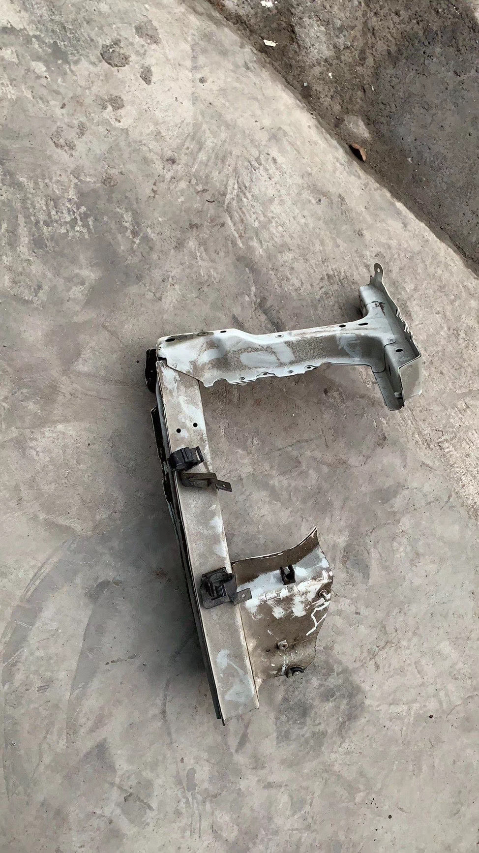 零配件分类: 汽车配件是否带日行灯: 是年款: 2019款 2011款 2007款