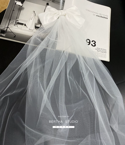 Берта дизайн сатиновый материал трехмерный большой лук с двойным свадебным платьем для невесты в длинной модели в длинной модели
