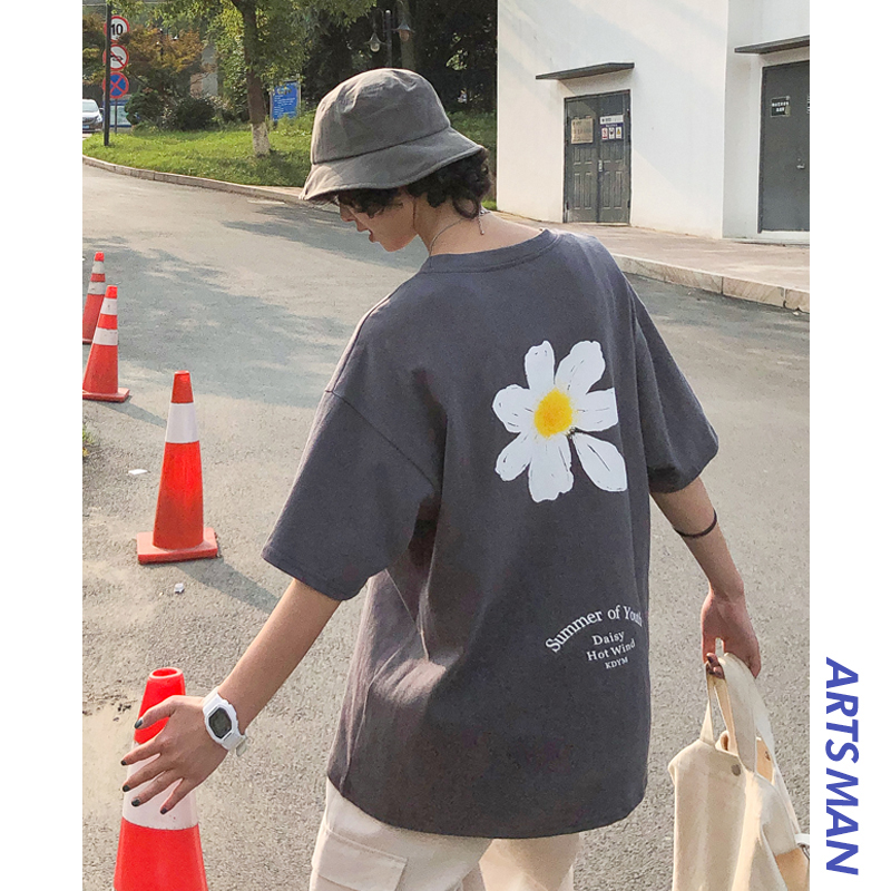 Little Daisy short sleeve t-shirt men's version Korean fashion loose versatile student summer quarter sleeve