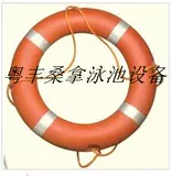 Бассейн, плавательный круг, резиновый спасательный жилет, оборудование