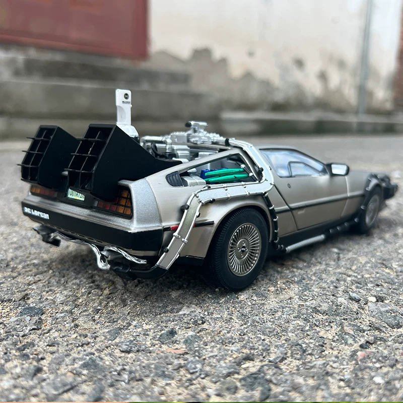 1:18 Sun Star Delorean DMC Back to the top of the second episode of the future player car model