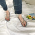 Hàn quốc ulzzang dép trong suốt nữ sinh viên mùa hè hoang dã đáy phẳng clip toe mỏng ban nhạc flip flops pha lê dép Dép