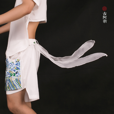 [古 阿 新] Trung Quốc phong cách thêu Trung Quốc bông và vải lanh khóa trắng mùa hè băng thêu gió quốc gia quần short