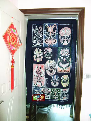 Восковая окрашивание занавес Guizhou Miao Этнический восковой окраска для краски украшения стена -настольная одежда, социальный огонь Facebook 145*85см