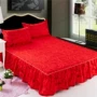 Phiên bản tiếng Hàn của đám cưới lớn màu đỏ đơn giường ngủ trải giường mùa đông cộng với khăn trải giường bằng vải cotton đặt bốn bộ ga giường viền họa tiết