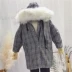 Bộ đồ len kẻ sọc cotton dài phần 2018 mùa đông phiên bản mới của Hàn Quốc áo rộng cổ lông rộng làm dày áo khoác eo áo dạ dài nữ đẹp Áo Hàn Quốc