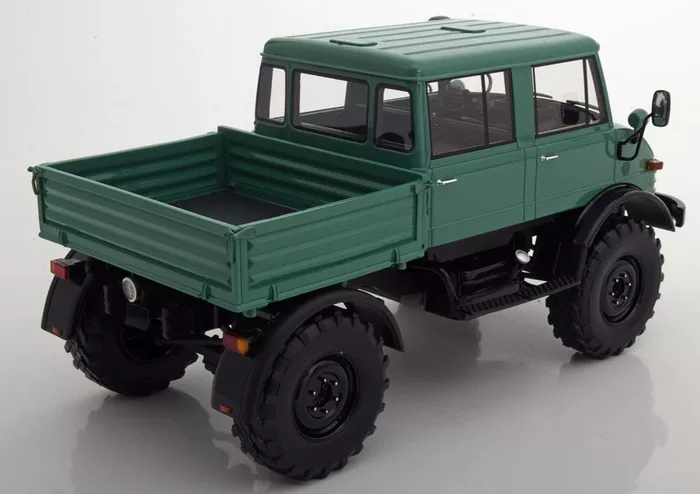 [Премиум ClassiXXs 1:18 Mercedes Benz Unimog 416]