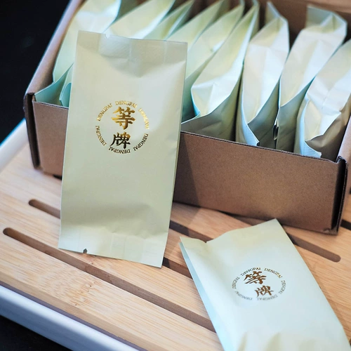 Ожидание карт [Wolfberry Chrysanthemum Tea] Усталость зависит от сухих глаз, из -за легкого света.