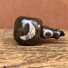 Украшения на руку 西藏天珠象雄天珠藏传藏区藏地天珠日月星天珠三通页岩朱砂包邮