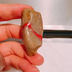 Ювелирный камень 天然老坑昌化鸡血石田黄冻籽料原石 掘性鸡血石原石 31克