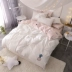 Thêu hoa rửa bông 4 bốn bộ tinh khiết bông trắng giường nhỏ tươi đơn giản gió bông 3 ba mảnh Hàn Quốc