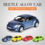 Mô phỏng Volkswagen Beetle bốn cửa mở âm thanh và hợp kim nhẹ mô hình xe trẻ em kim loại kéo lại món quà đồ chơi - Chế độ tĩnh đồ chơi cho bé 2 tuổi
