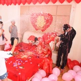 Празднование праздника пожарной помощи карнаваль