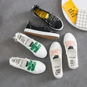 Giày vải nữ 2018 hè mới nhỏ nhỏ màu trắng hoang dại lười phiên bản Hàn Quốc của miếng dán ma thuật Giày trắng giày thông thường