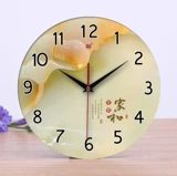 Новый продукт Ченгцина Керамические часы творческие часы гостиная висящие часы с двойным использованием статической имитации нефрита