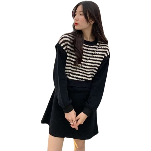 Early autumn fashion stripe fake two-piece knitted dress girl aging small chic sweet hot fairy skirt
