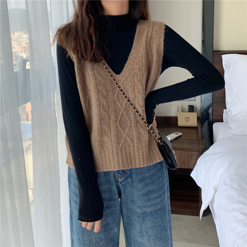 Autumn winter Korean loose warm cashmere twist knitted V-neck vest for small women with sleeveless vest