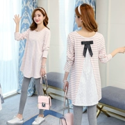 Phụ nữ mang thai Áo thun dài tay phiên bản Hàn Quốc của các mẫu thời trang sọc 2019 mới xuân và thu đông mẹ phù hợp với đồ cotton nữ - Áo thai sản
