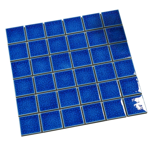 Бассейн, зеленая мозаика, дорожная вилла, популярно в интернете