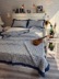 Giường đa chức năng bao gồm ba mảnh bộ bốn mùa có thể được che phủ bằng chăn mùa hè thanh lịch có thể được nhiều lớp sợi mùa hè mát mẻ là mỏng bomia drap phủ giường Trải giường