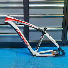 велорама 新款凯路仕 战马1.0 t800碳纤维山地车车架自行车18寸全新 Cronus